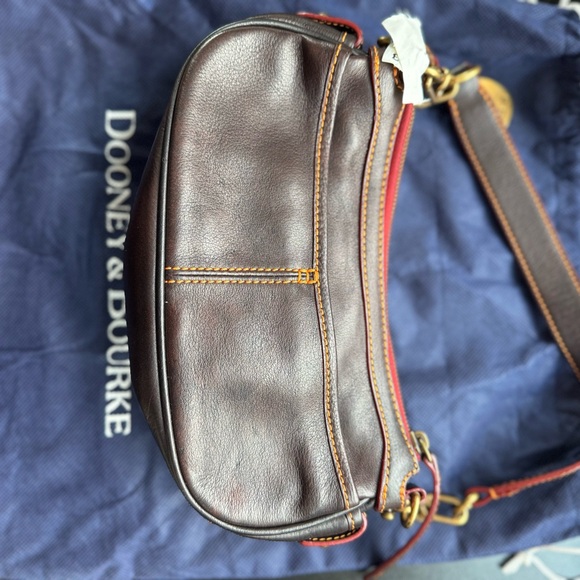 RARE Vintage Dooney & Bourke Brown Pebbled Leather Banana Shoulder Bag - Picture 8 of 15